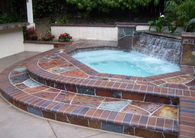 Pools & Spas 010